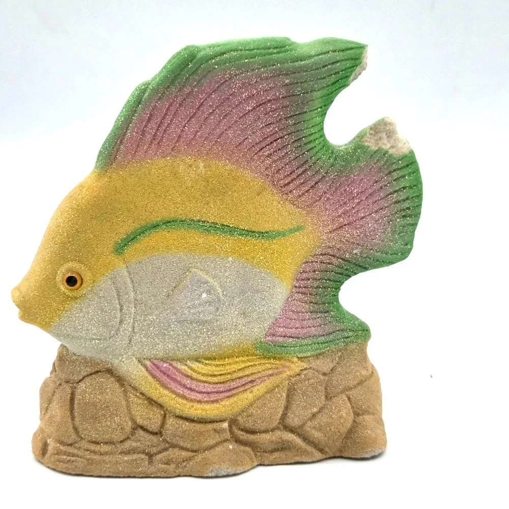 Vintage AMERICAN SAND ART CORP. 1993 GREEN PINK‎ and YELLOW FISH FIGURINE Retro